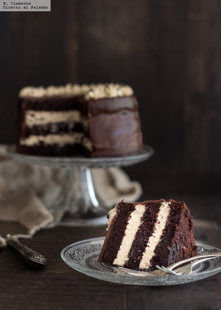 Tarta de chocolate con un toque de café