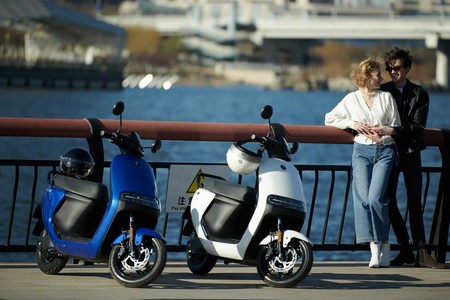 Segway añade la eScooter y la eMoped a su baraja de motos eléctricas: hasta 200 km de autonomía
