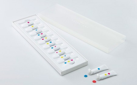 Pinturas sin nombre para modificar la forma en que los niños aprenden los colores