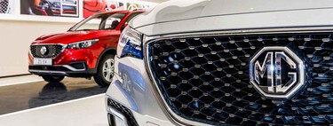 Mientras China nos distraía con sus coches eléctricos estaba preparando una bomba para Europa: arrasar con los coches de gasolina baratos que no nos venden las marcas de siempre