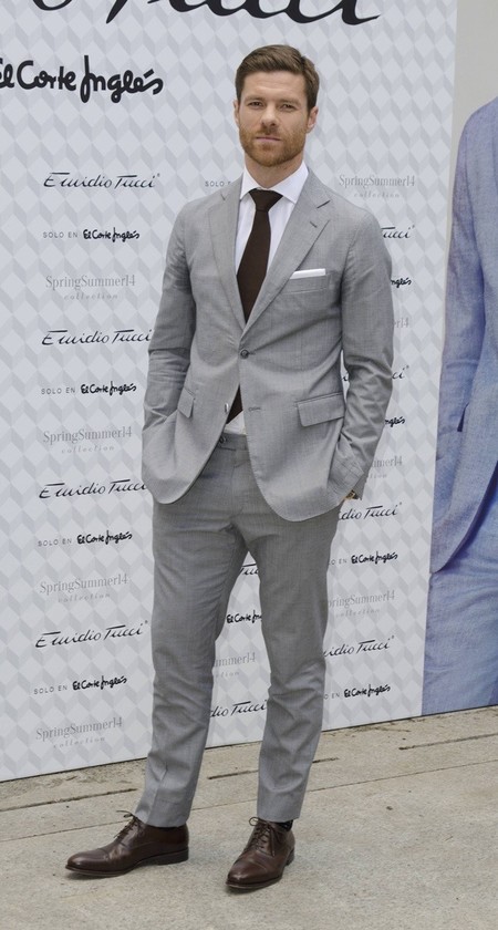 Xabi Alonso se despide del fútbol y llega el momento de recordar sus  mejores looks (que han sido muchos)