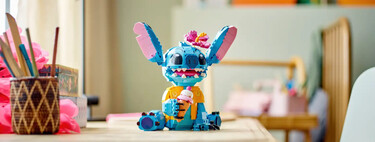 ‘Lilo y Stitch’ es la película del verano y ahora puedes tener al simpático extraterrestre en forma de LEGO en tu 'Ohana'