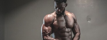 Si buscas aumentar el tamaño de tus bíceps, estos son los cinco ejercicios que necesitas 