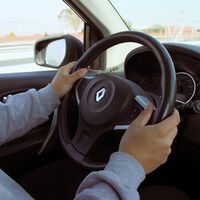 Jesús, dueño de una autoescuela: "Si los alumnos no pueden examinarse en meses, no quieren dar clase, pero yo sigo pagando la letra del coche y la Seguridad Social" 