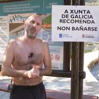 Galicia ha aconsejado no bañarse en las termas más famosas de Ourense. Su alcalde le ha respondido a lo Fraga en Palomares