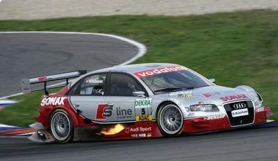 Hakkinen vuelve al podium