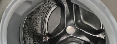 Cómo limpiar la lavadora: trucos y todo lo que necesitas para dejarla reluciente