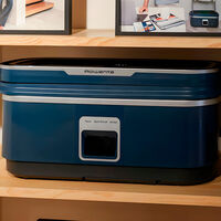 Parece una maleta plegable, pero sirve para secar, planchar y desinfectar tu ropa: así es el primer robot de Rowenta en México