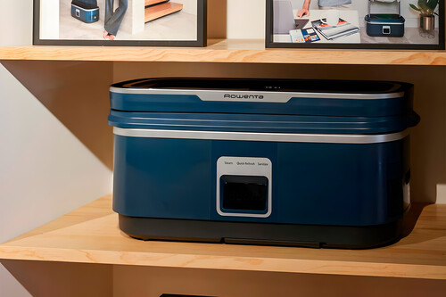 Parece Una Maleta Plegable Pero Sirve Para Secar Planchas Y Desinfectar Tu Ropa Asi Es El Primer Robot De Rowenta En Mexico