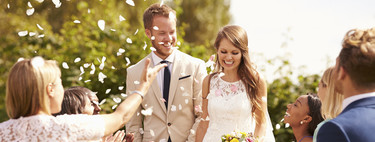 Una niñera contrae matrimonio y hace parte de su cortejo a 15 niños que han estado bajo su cuidado