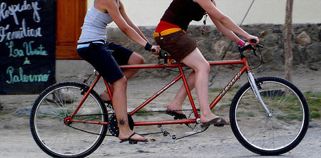 'Conductor, cada ciclista una cámara' o la razón de que un ciclista sea tan inconsciente como un conductor (y II) 