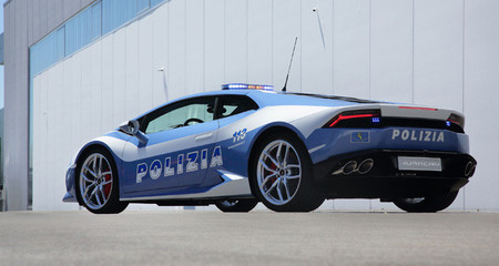 La policía italiana recibe un Lamborghini Huracán