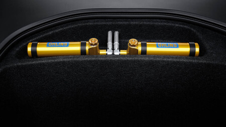 Polestar 2 BST Edition 270 amortiguadores Öhlins