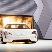 Porsche pretende que el Porsche Mission E logre el 10% de sus ventas en 2019 