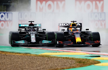 Verstappen Hamilton Imola F1 2021