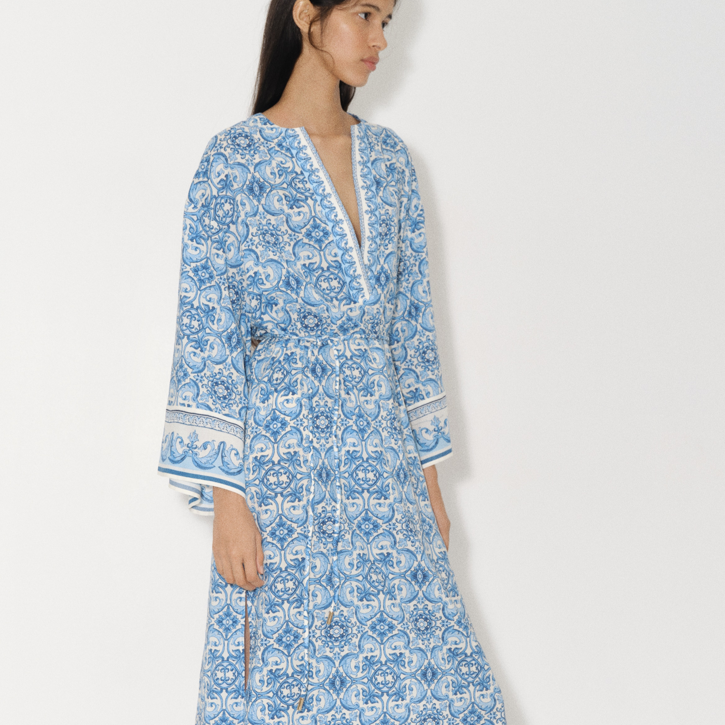 Vestido túnica con cinturón de anudar