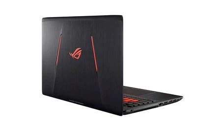 ASUS ROG Strix GL553VD-DM078T, un portátil para jugar por 999 euros en los Días Rojos de Mediamarkt