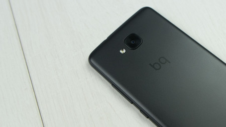 La plantilla del SAT de BQ se reduce a 77 técnicos: ¿a teléfonos más resistentes, menos reparaciones?