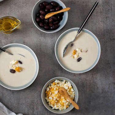 La abuela del gazpacho es el sueño de un nutricionista: una receta de sopa fría rápida y barata con muchas proteínas 