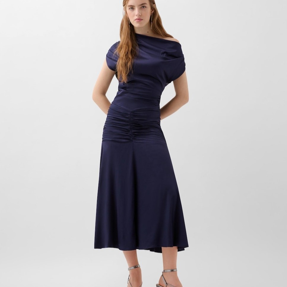 Scalpers
Vestido midi satinado