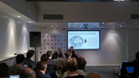 Vodafone y Orange sellan un acuerdo para compartir FTTH, guerra contra Movistar Fusión