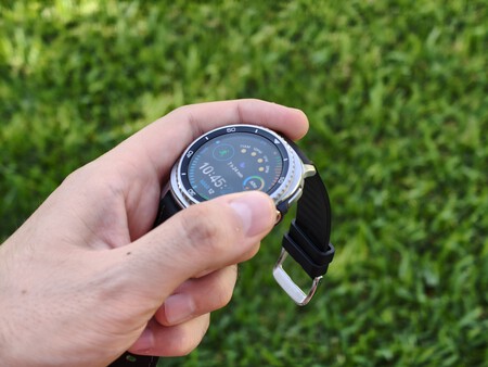 Ay señor, qué bisel | Imagen: Xataka