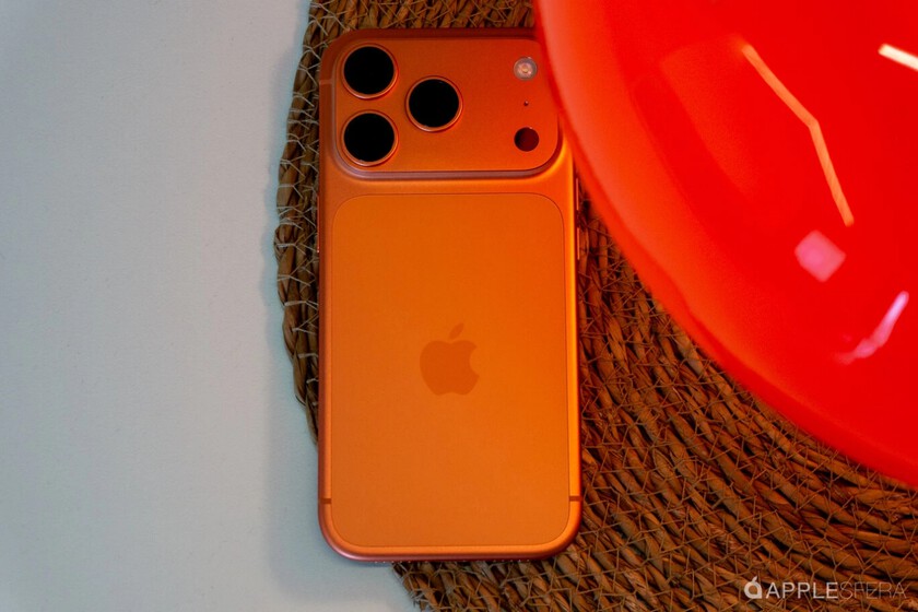 Bluetooth y AirPlay se le quedaban cortos, así que Apple ha creado un nuevo protocolo de audio junto a los iPhone 17: esto es lo que promete SPR AVS
