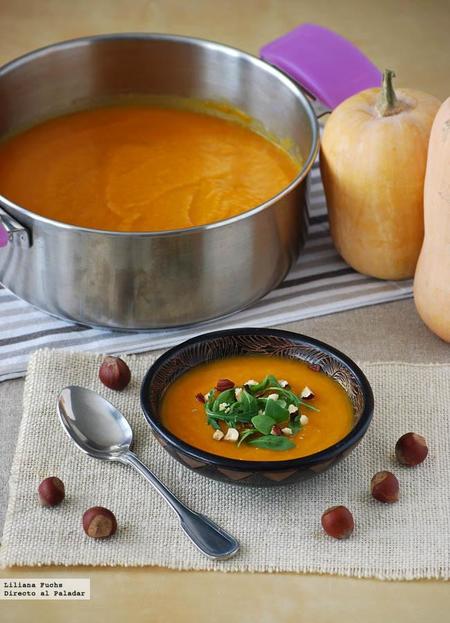 Crema de calabaza a la sidra con rúcula y avellanas. Receta