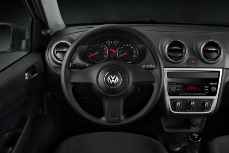 Volkswagen Gol Track 2016 1