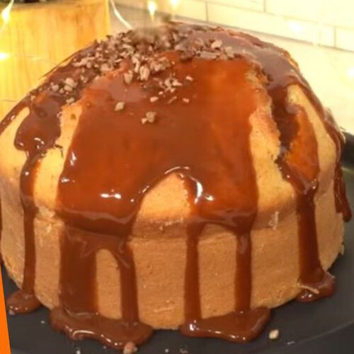 Cómo hacer pan de elote con cobertura de cajeta y nuez, con la receta de la chef Ana Casanova