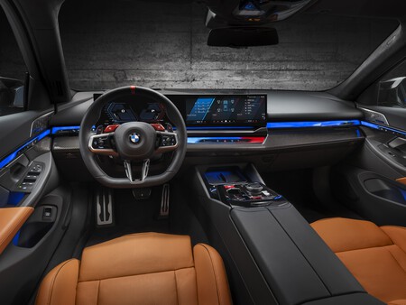 BMW M5 2025