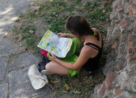 Oda a los planos de papel