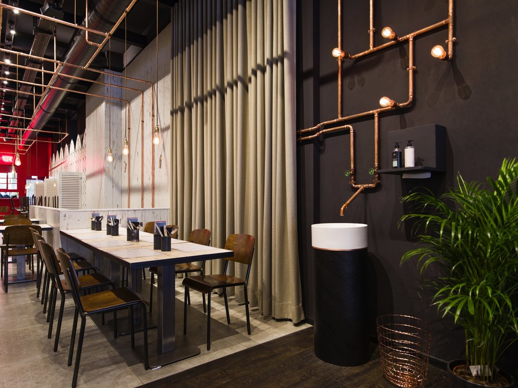 De estilo urbano asiático, así de curioso es el restaurante eatDOORI en