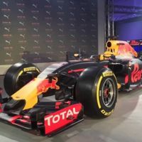 Red Bull presenta su impactante nueva decoración mate