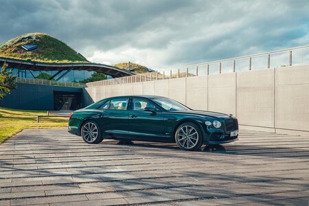 Bentley Flying Spur Hybrid 2021 002