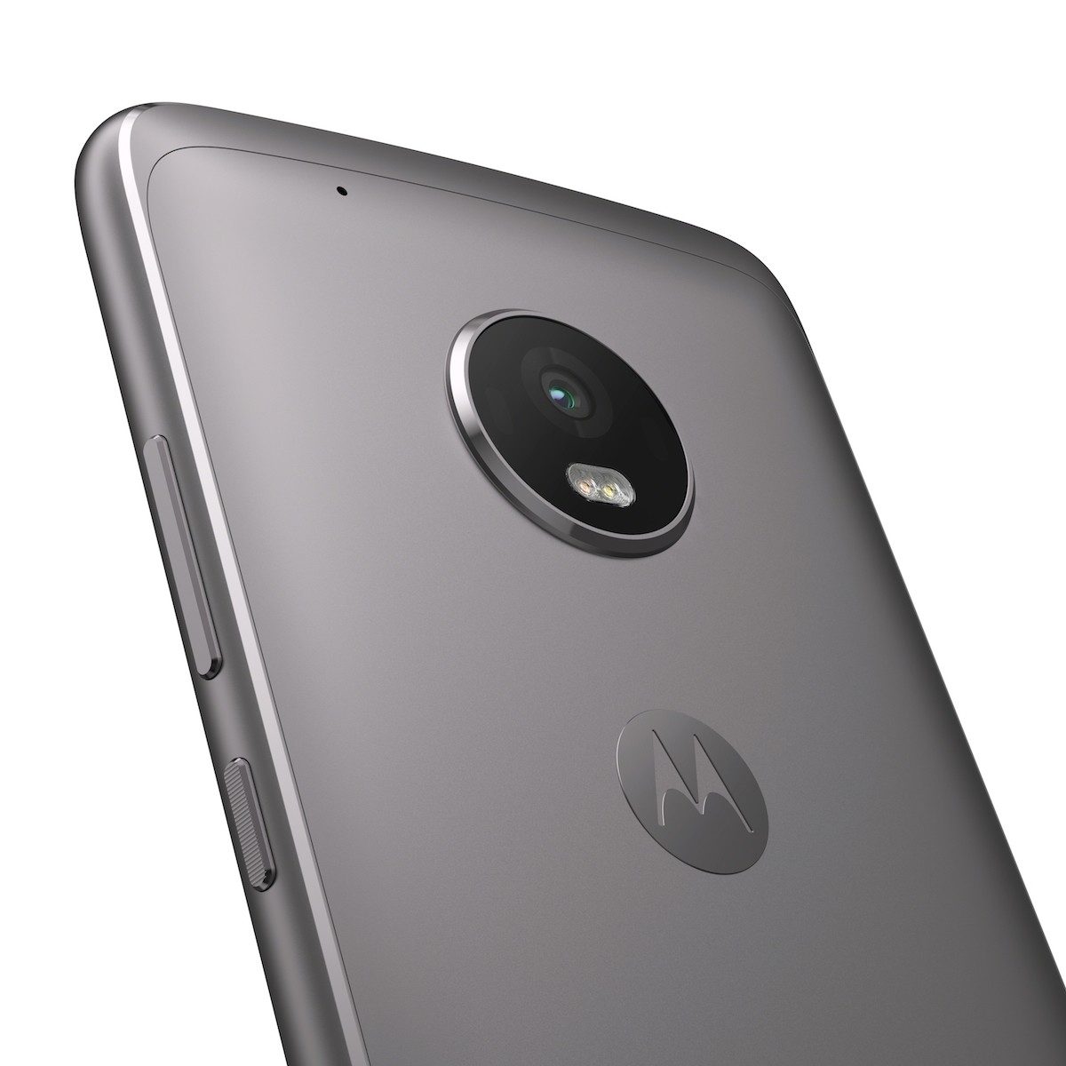 Moto G5 y G5 Plus, cuerpo de metal y nuevo diseño para reconquistar la gama media