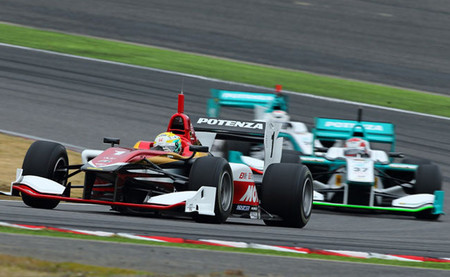 Naoki Yamamoto Super Fórmula Test 2014 Suzuka
