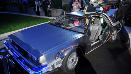 Amor de madre: dos DeLorean para el cumpleaños del niño [actualizado]
