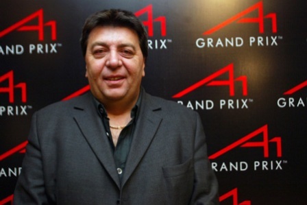Tony Teixeira hace amigos en la Fórmula 1