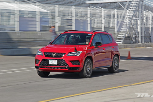 Manejamos al CUPRA Ateca, la metamorfosis perfecta de un hot hatch hacia un SUV (+ video)