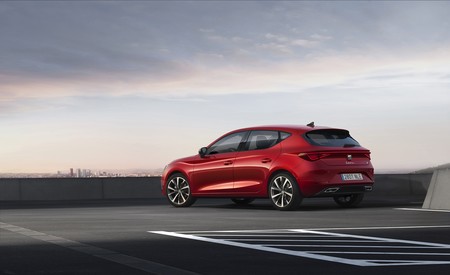 El coronavirus afecta a la producción del nuevo SEAT León: Martorell suspende un turno extra y valora aplicar un ERTE