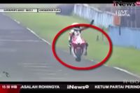 Escalofriante e inexplicable accidente en el Asia Road Racing