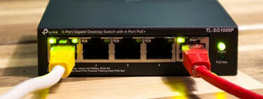 Mi WiFi iba lenta y a saltos. Cuando ya miraba routers nuevos y caros vi cual era el problema: no fijarme en el cable