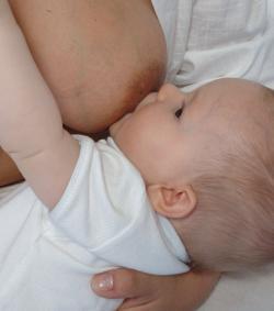 La lactancia mejora la capacidad pulmonar de los bebés