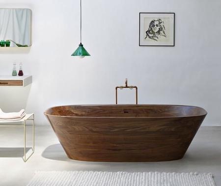 Shell Bathtub, la adorable bañera de madera de Nina Mair