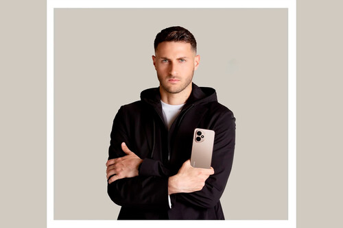 Celular gama media con cámara de 200 megapixeles y 512 GB. Convierte tus fotos en videos