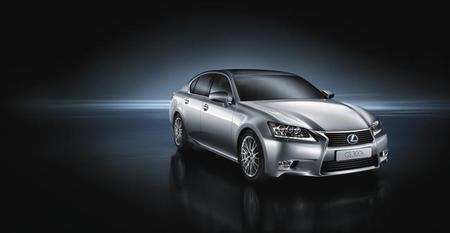 Lexus introduce el GS300h en el salón de Shanghái