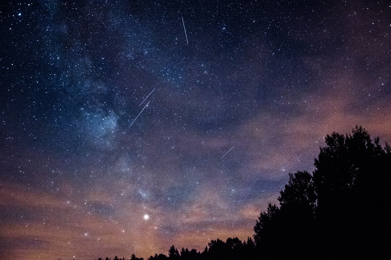 Perseidas 2020: qué son, de dónde vienen y cómo podemos disfrutar de ellas