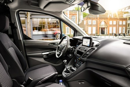 Ford inventa idioma para que sus autos autónomos se comuniquen con los peatones