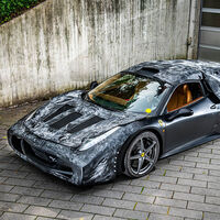 ¡Increíble! Esta mula del Ferrari LaFerrari con su V12 híbrido y que parece un 458 Italia accidentado está en venta